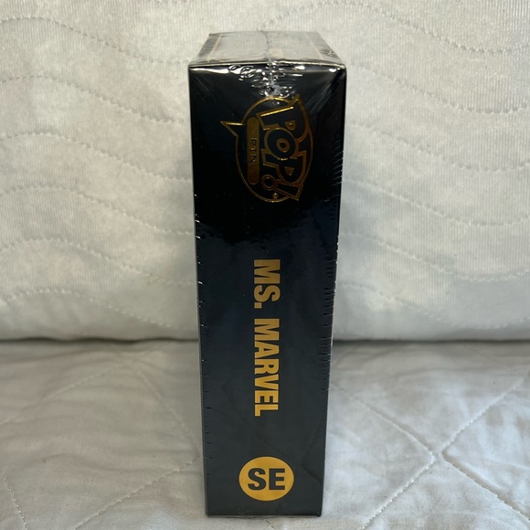 Ms Marvel POP Enamel Pin NWT - Picture 6 of 12